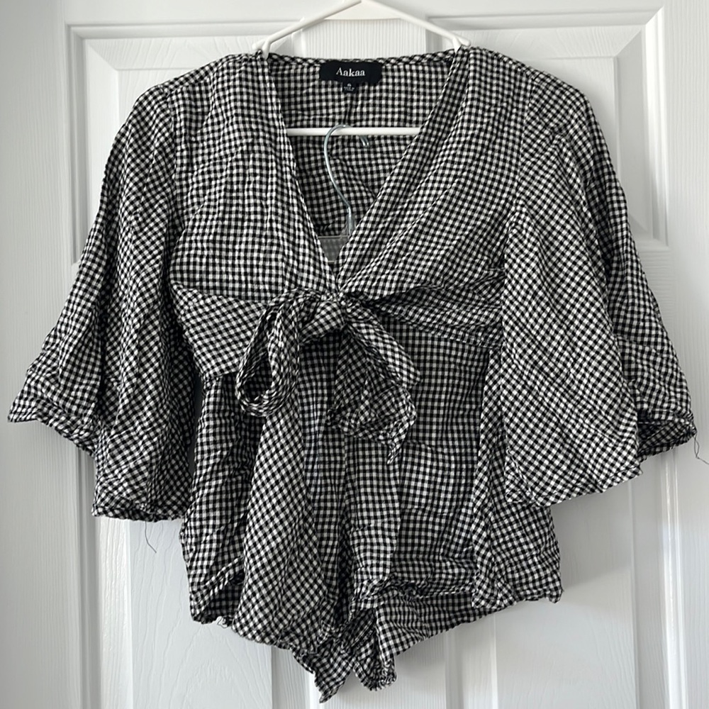 Matching black and white set!